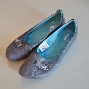 Puma Gray Flats